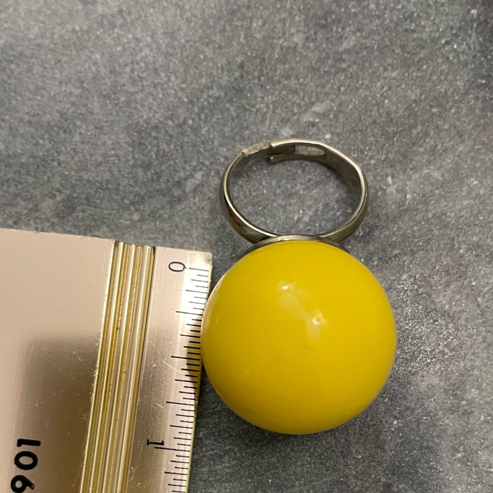 Vintage Yellow Ball Statement Ring - Picture 10 of 12